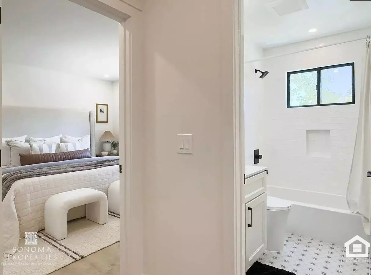 Modern Downstairs 2-bedroom Unit Minutes From Sonoma Plaza photo 5