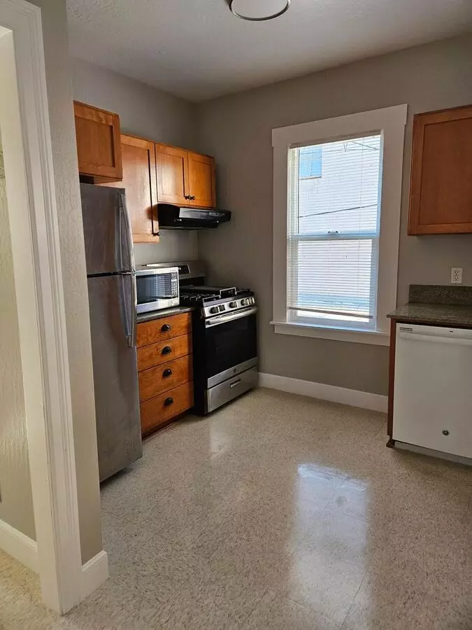 321 4th Lane, South San Francisco, CA 94080 photo 3