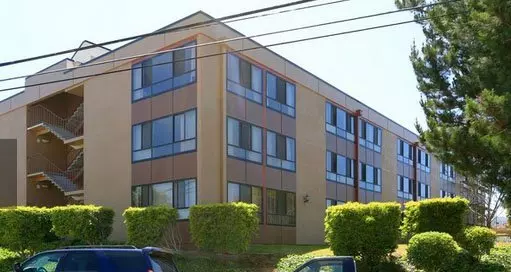 433 Alida Way photo 3