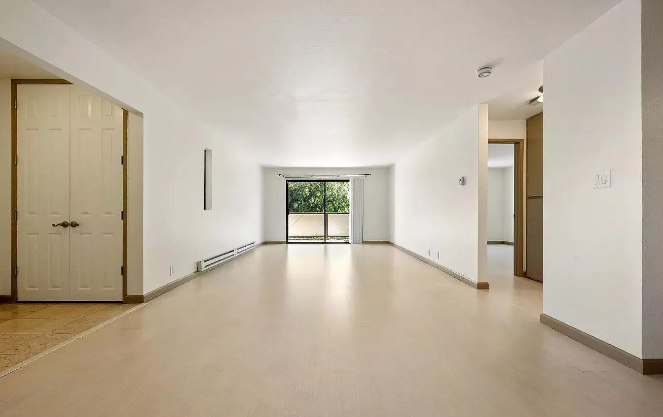 For Rent: 1 Bedroom, 1 Bathroom Apartment Available Now photo 3