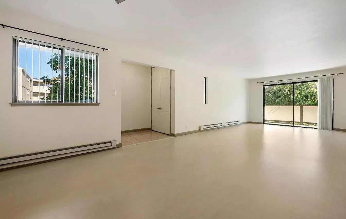 For Rent: 1 Bedroom, 1 Bathroom Apartment Available Now photo 4