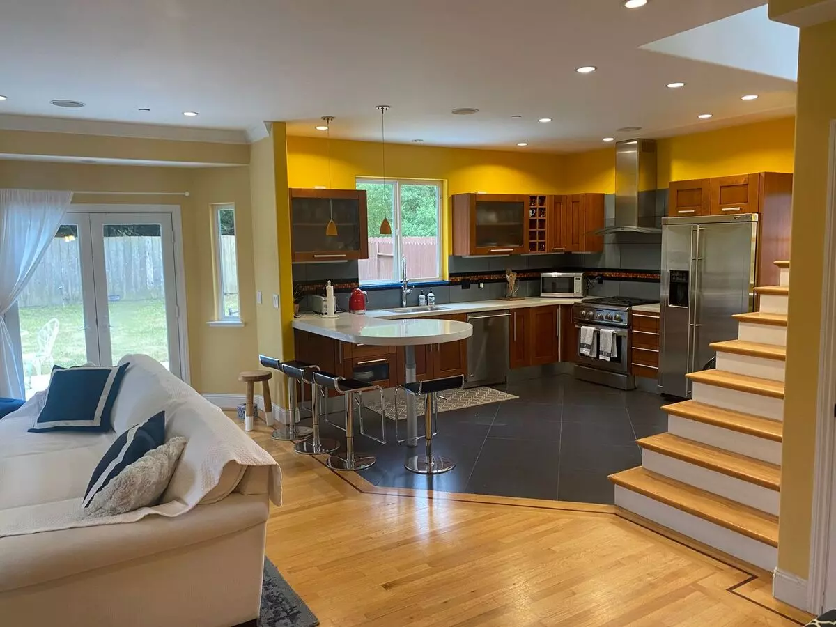 Fully Furnished House In South San Francisco - 2 Bedroom, 2 Bathroom photo 5