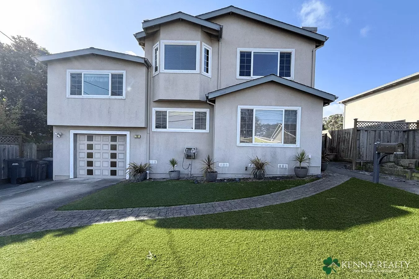 Spacious 3-bedroom Home In Desirable Neighborhood In South San Francisco photo 2