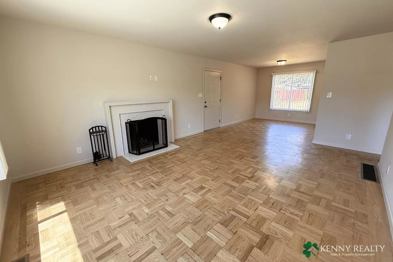 Spacious 3-bedroom Home With Hardwood Floors &amp; Large Backyard In South San Francisco photo 3