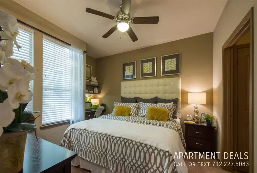 11117 Winterberry Place, Spring, TX 77380 photo 4