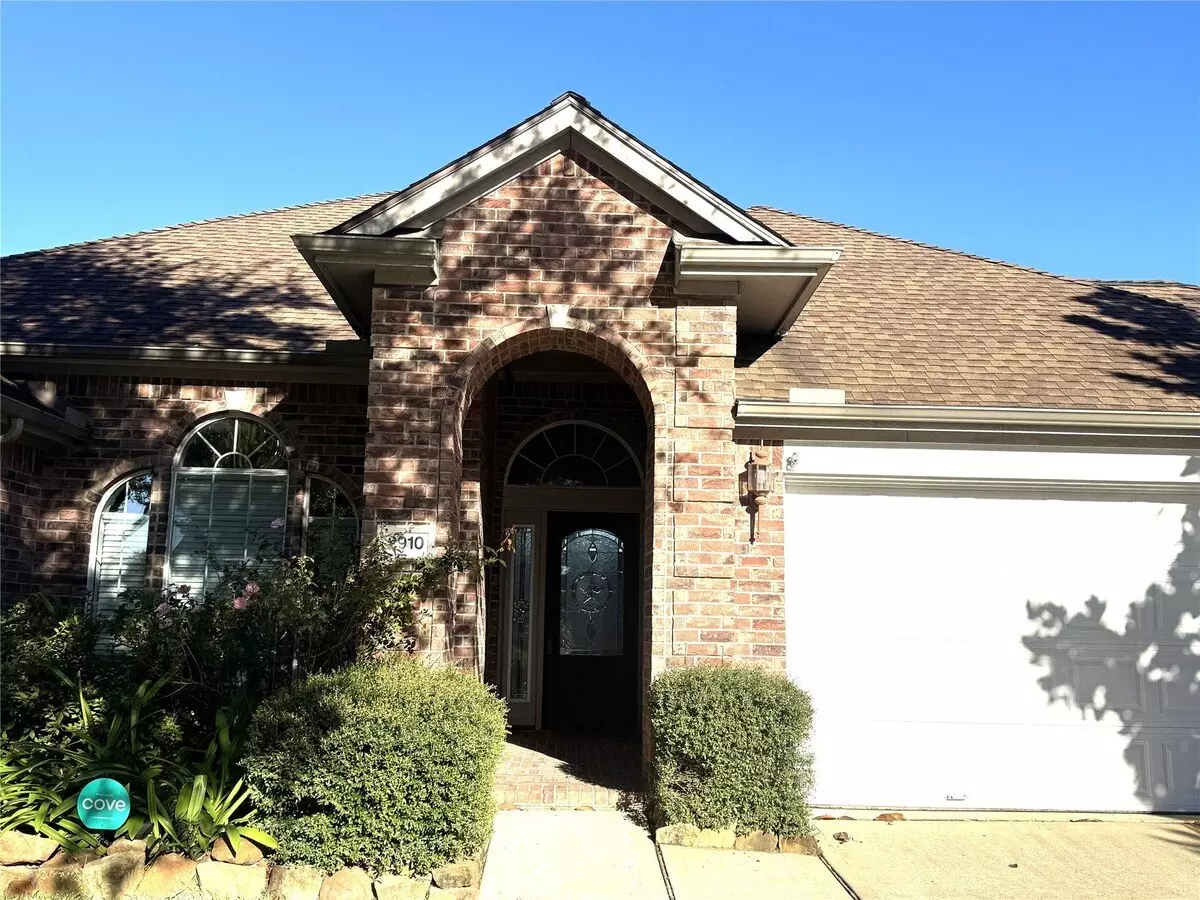 2910 Sandleigh Drive, Spring, TX 77388 photo 2