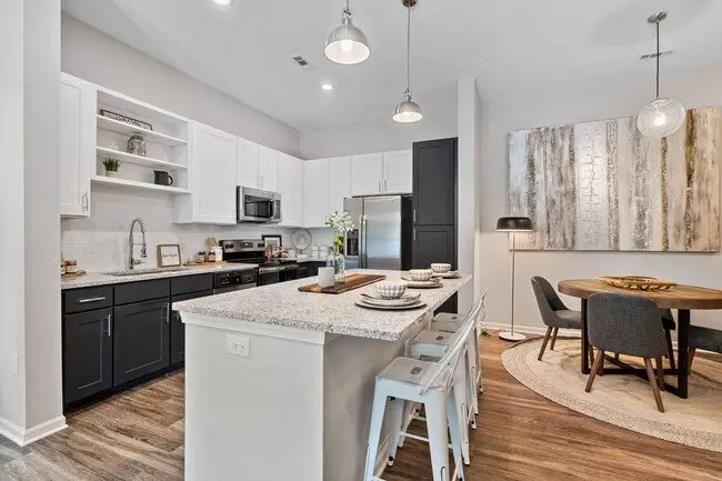 Spring Lofts photo 2