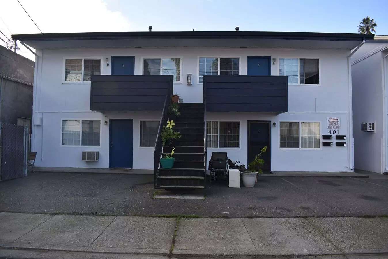 Solano Street Apartments (portal) photo 3