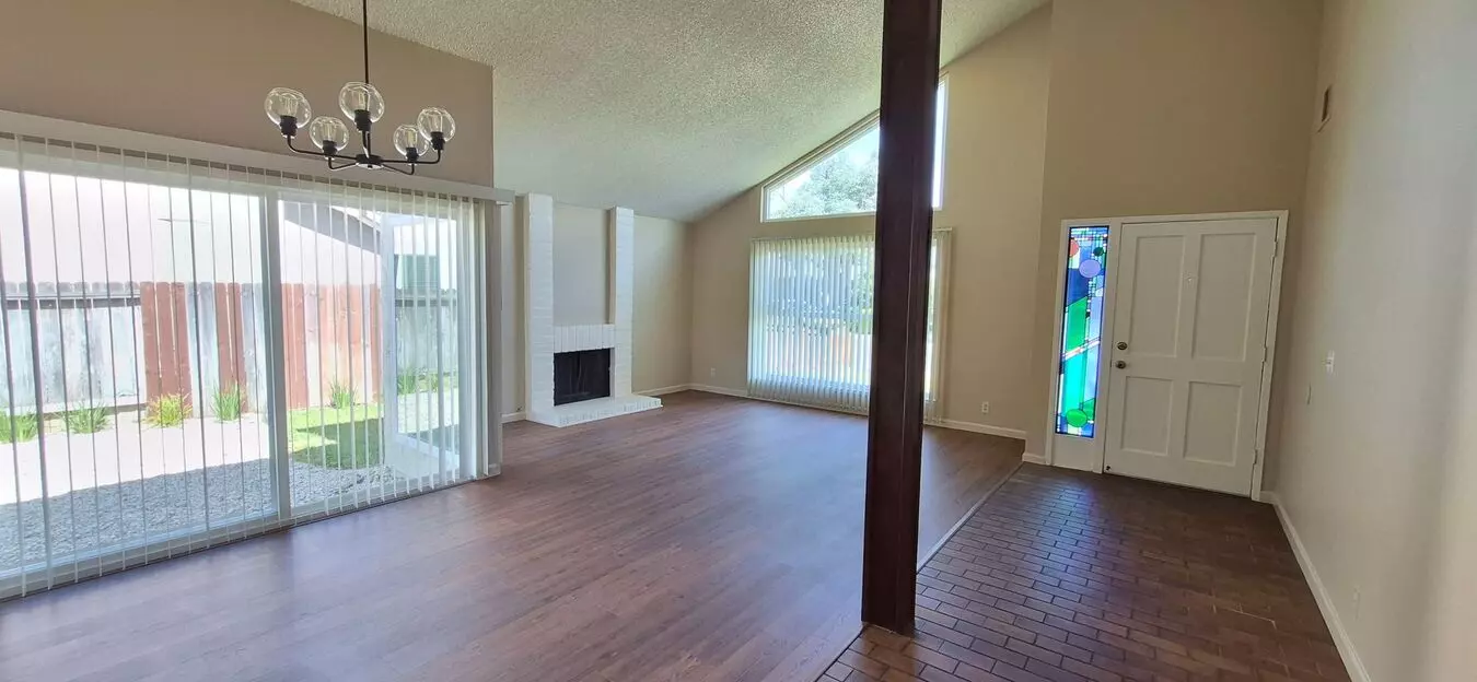 Beautifully Maintained, Suisun City 3-bedroom, 2-bath Home Showcasing True Pride Of Ownership! - Close To Tafb photo 3