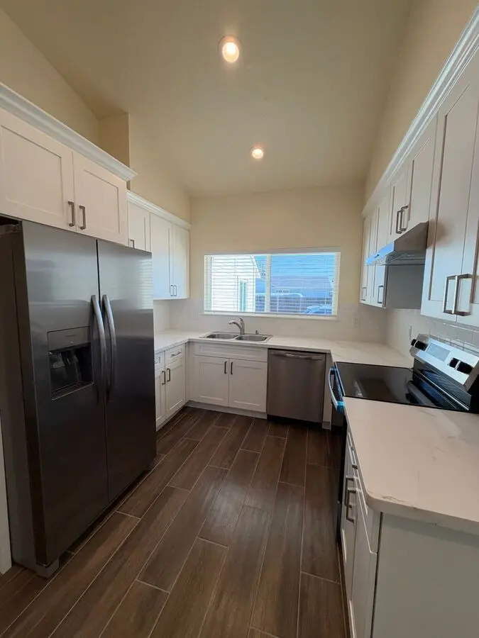 Updated 3 Bedroom Home photo 3