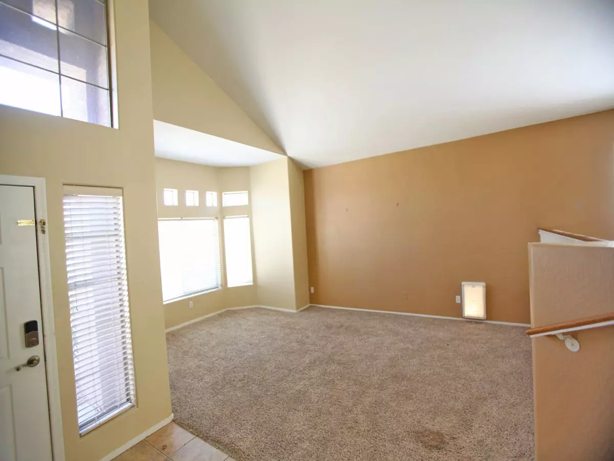 6345 W Rowel Rd photo 4