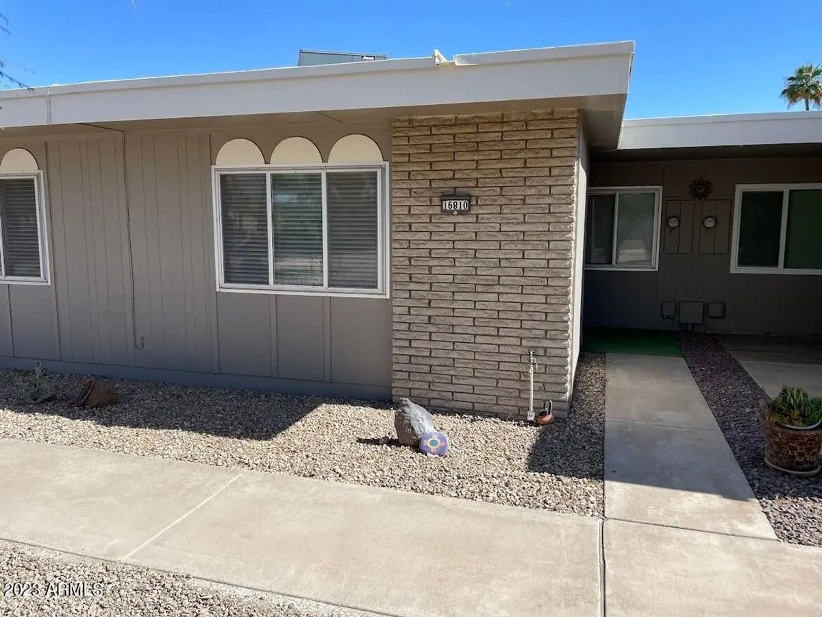 Wonderful Adult Community. Spacious 2 Bedroom, 2 Bath Home