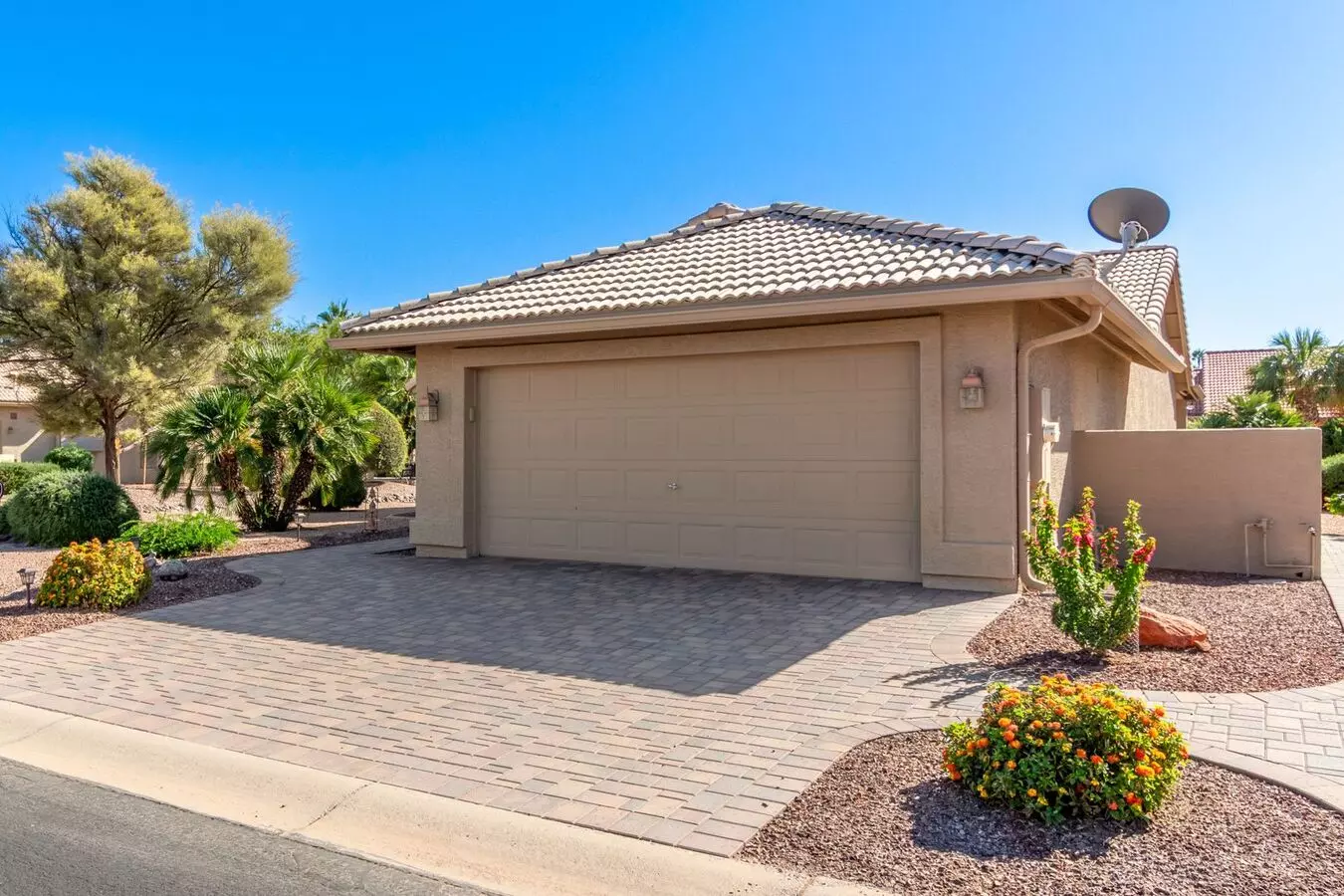 9559 East Sunburst Drive, Sun Lakes, AZ 85248 photo 5