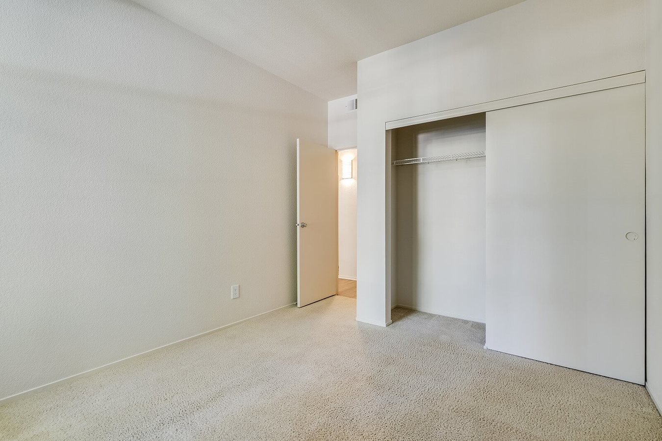 Mission Pointe By Windsor photo 5