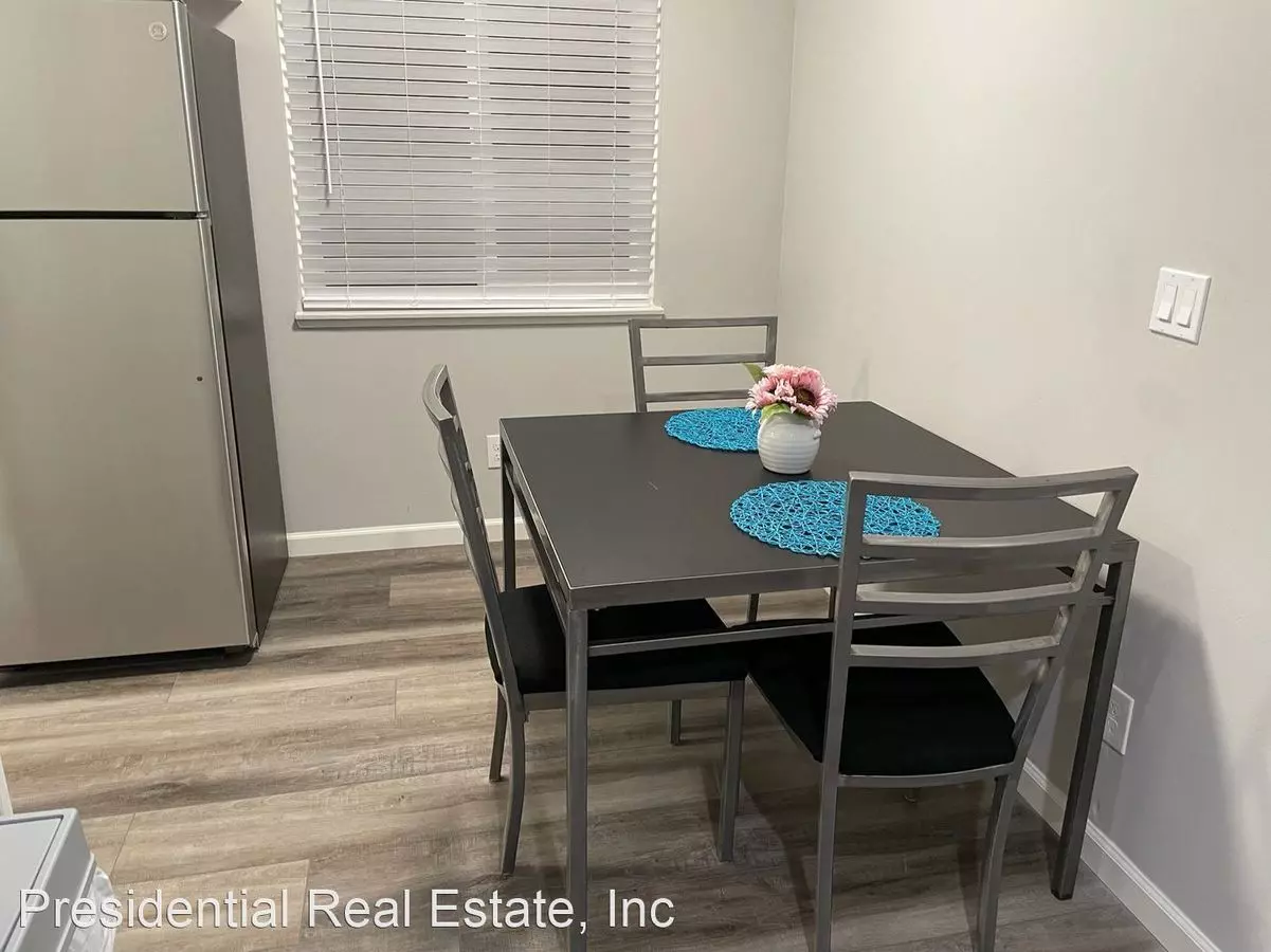 2BR/1BA 4 floor plan