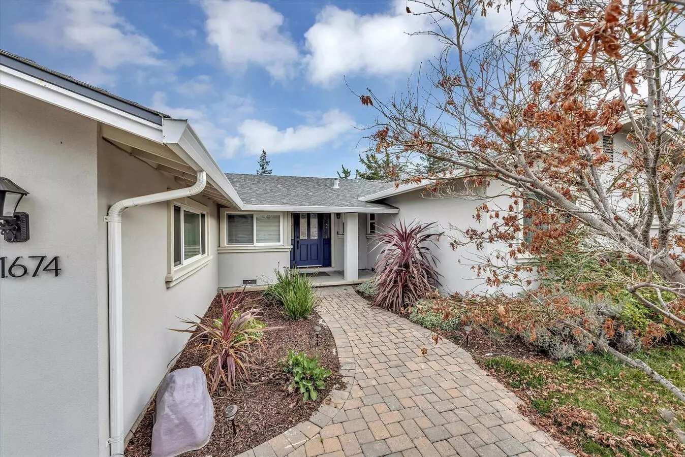 1674 Manitoba Drive, Sunnyvale, CA 94087 photo 3