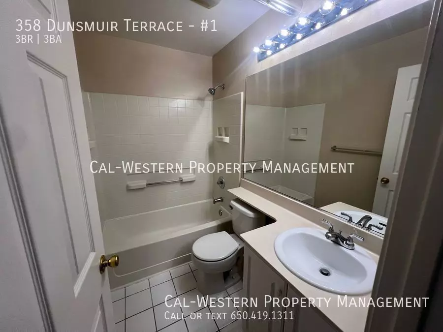 358 Dunsmuir Ter photo 4