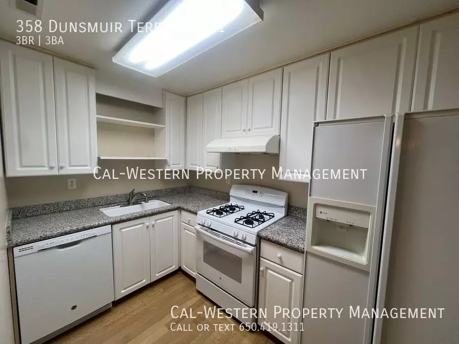 358 Dunsmuir Ter photo 5