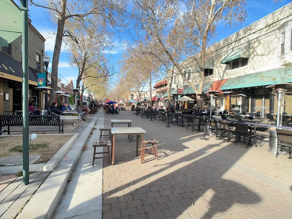 360 W Olive photo 5