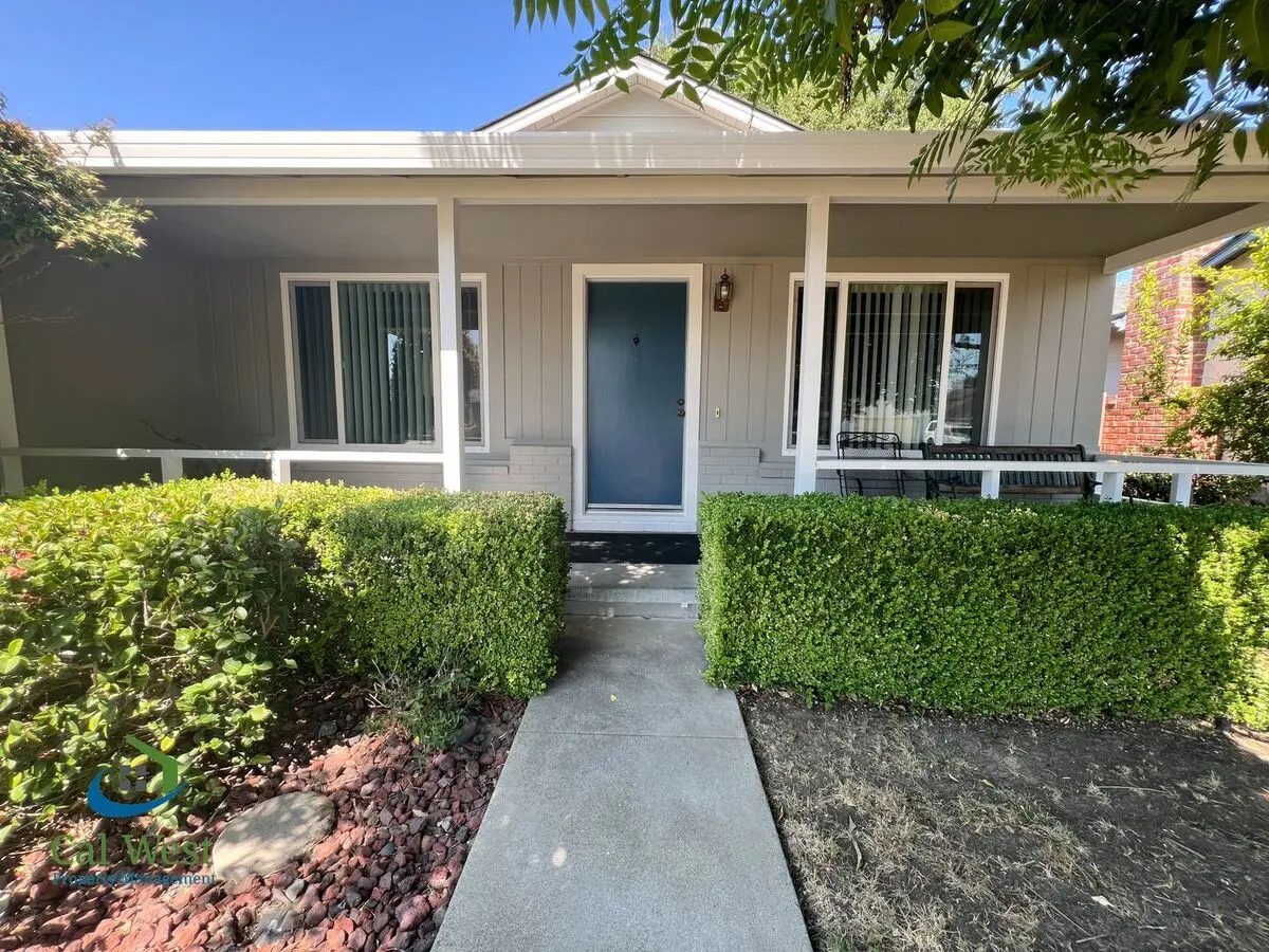 $5,295 - Beautiful 3 Bed 2 Bath Single Family Home In Great Sunnyvale Location! photo 2
