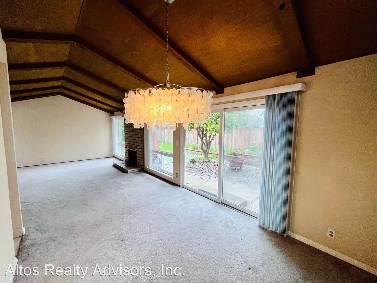584 Middlebury Drive, Sunnyvale, CA 94087 photo 5