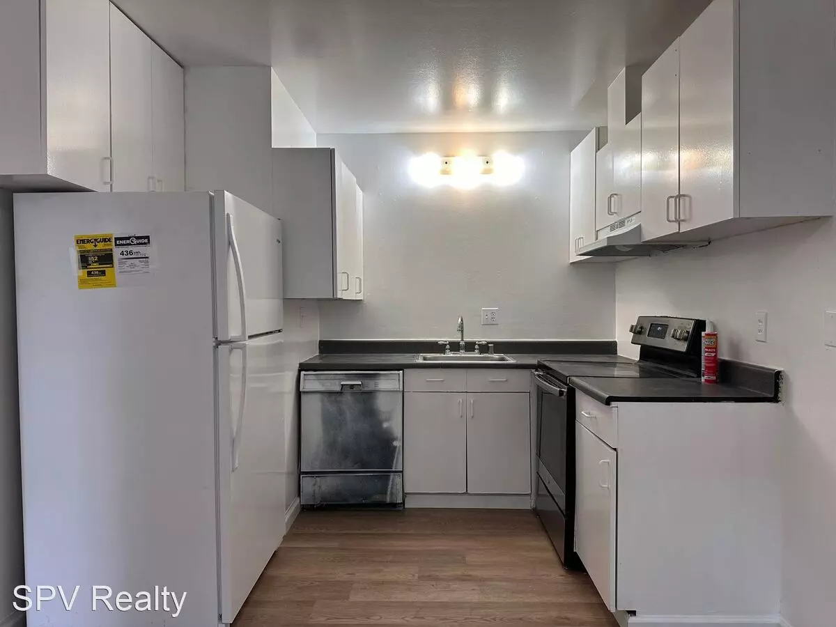 750 Calla Dr photo 2