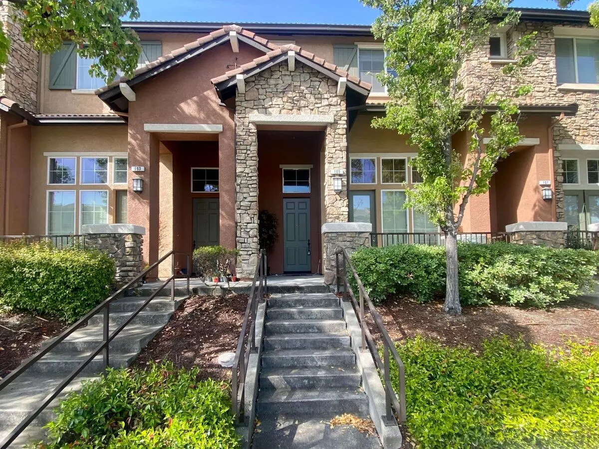 Beautiful 3 Bedroom 2.5 Bath Sunnyvale Villas Townhouse photo 2
