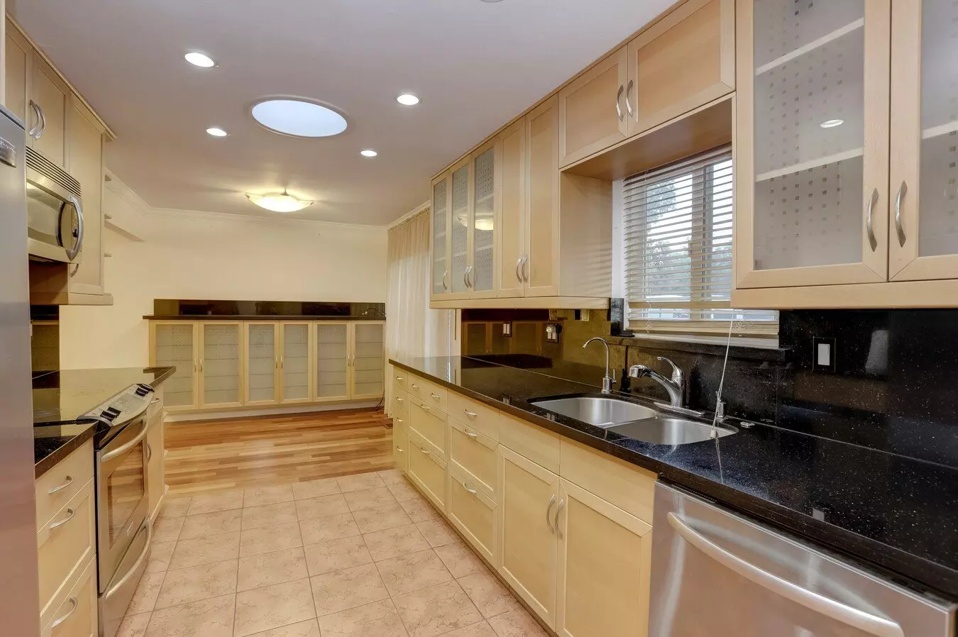 405 Kenny Court, Sunnyvale, CA 94086 photo 2