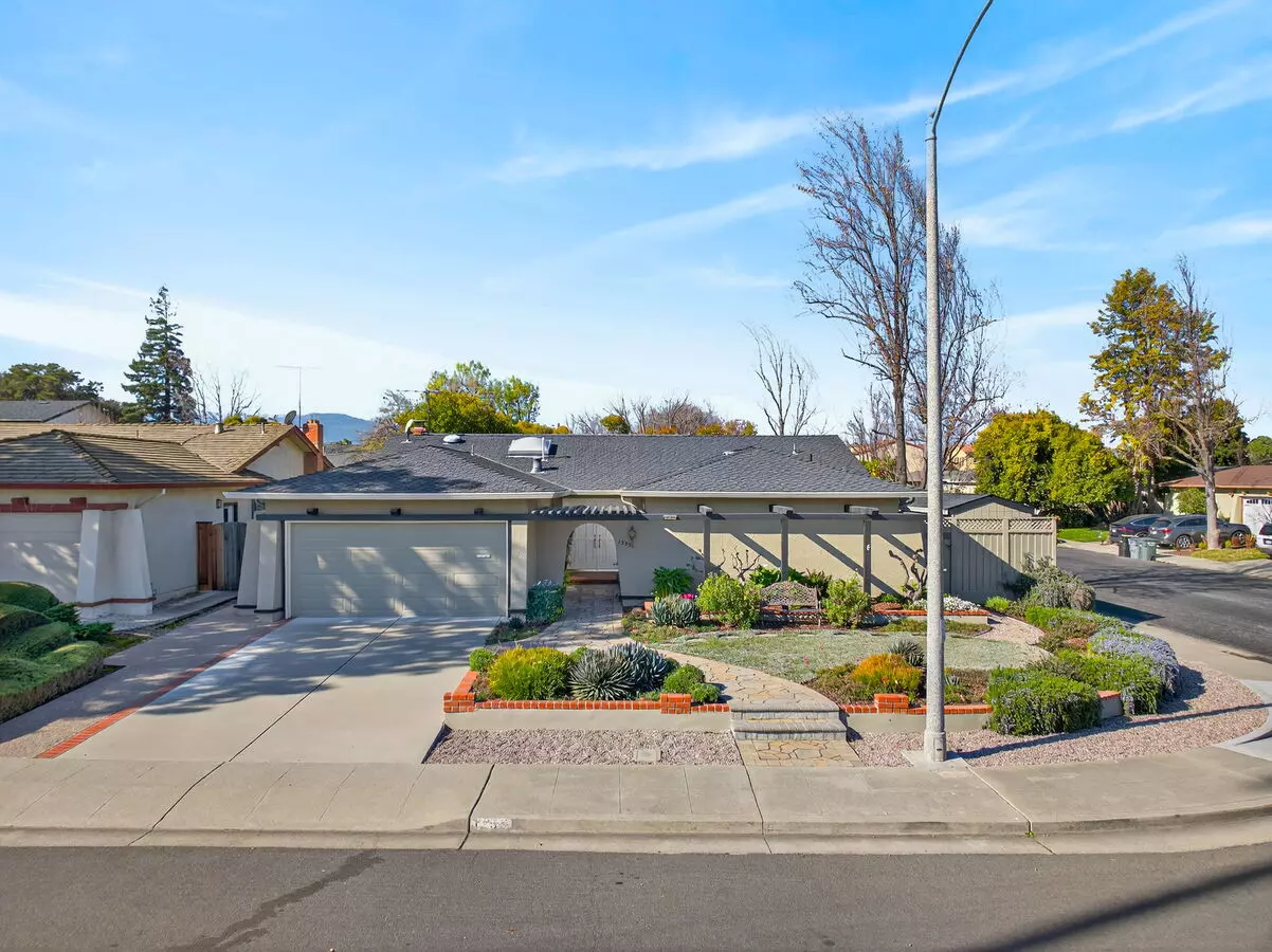 1363 Bittern Drive, Sunnyvale, CA 94087 photo 2
