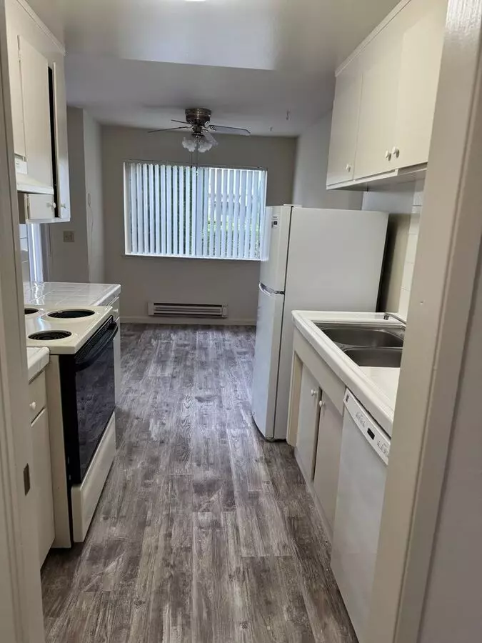 Hacienda Apartments photo 4