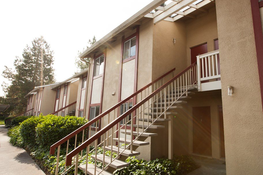 Miramar Plaza Apartments photo 5