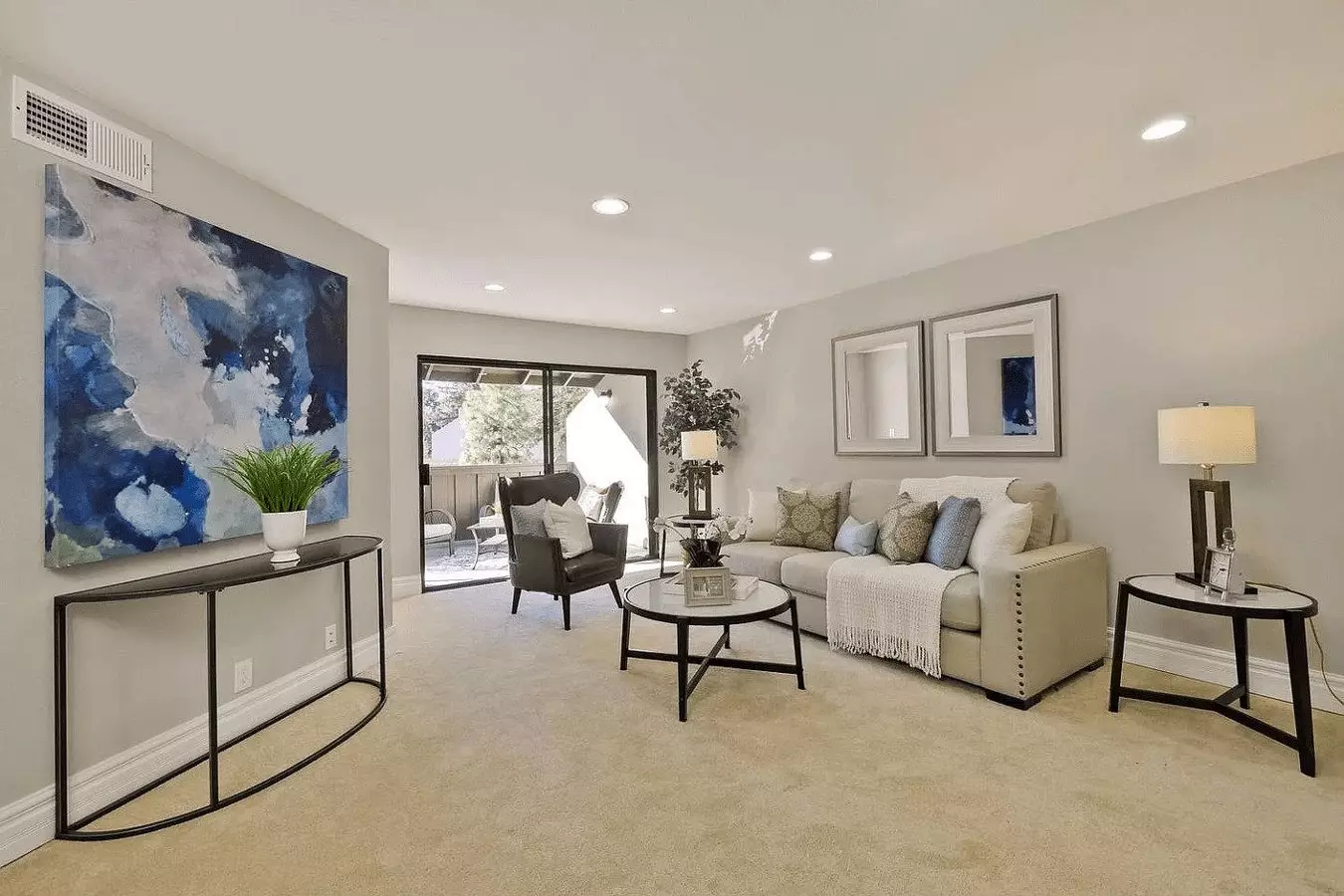 Modern One-bedroom Apartment In Great Location photo 5