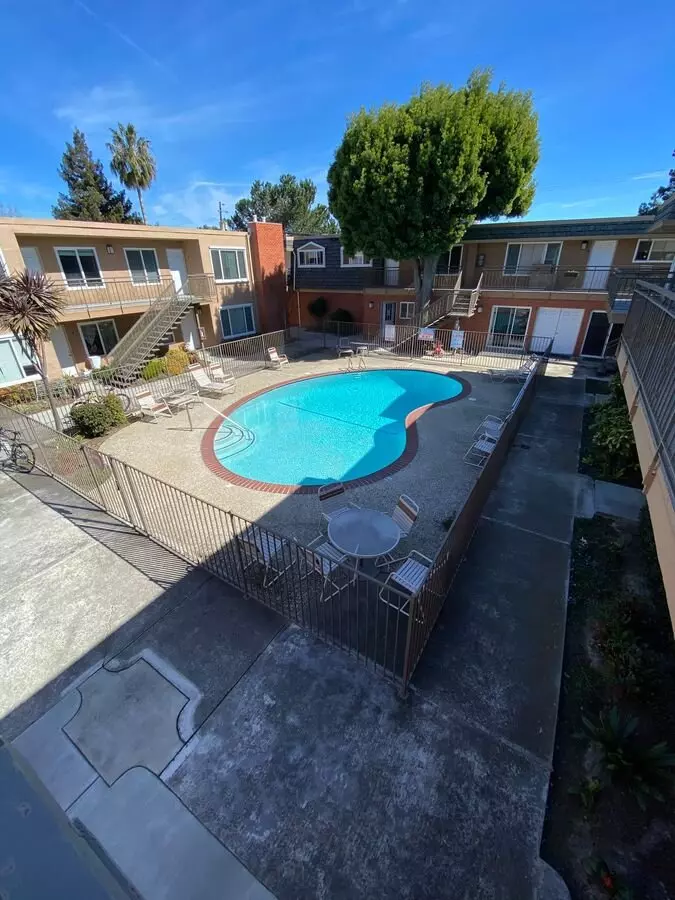 Tiffany Place Apartments photo 2