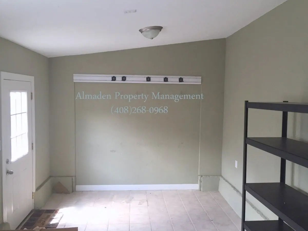 924 Almaden Ave photo 4
