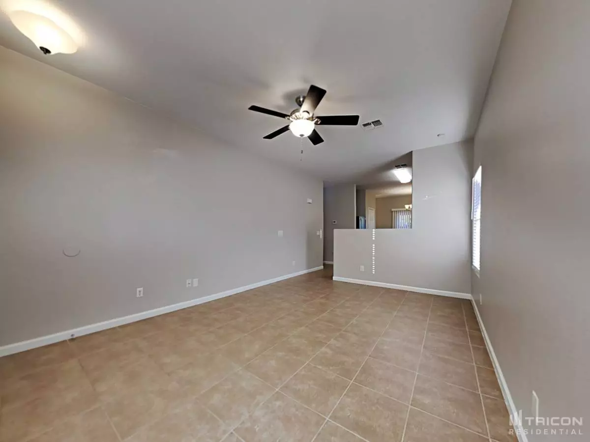 13278 W Redfield Road Surprise Az photo 5