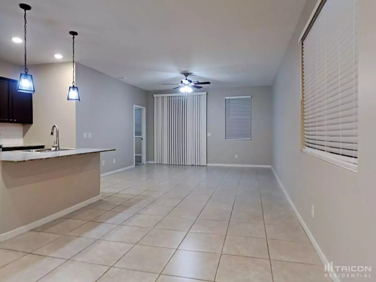 14230 Voltaire Street Surprise Az photo 3