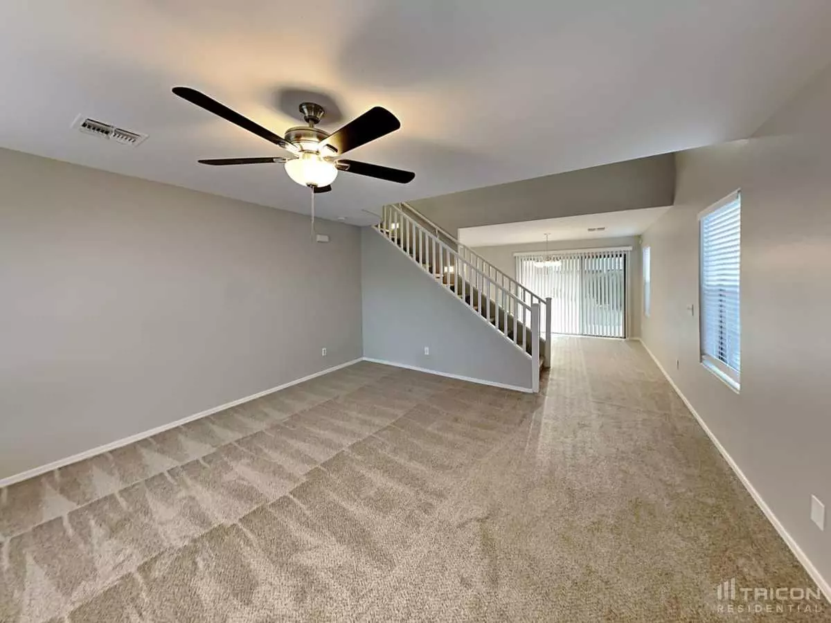 15357 West Hope Drive, Surprise, AZ 85379 photo 2