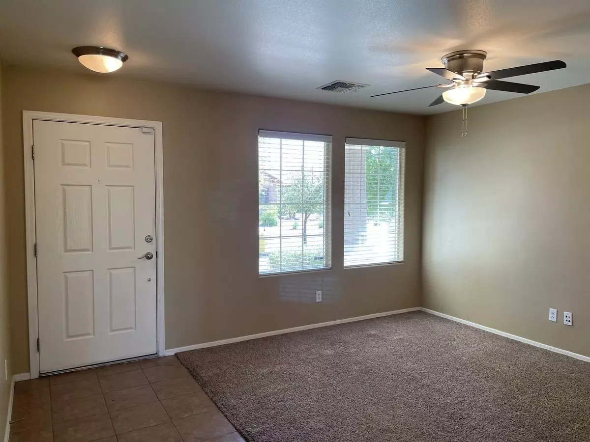 17706 W Maya Way photo 4