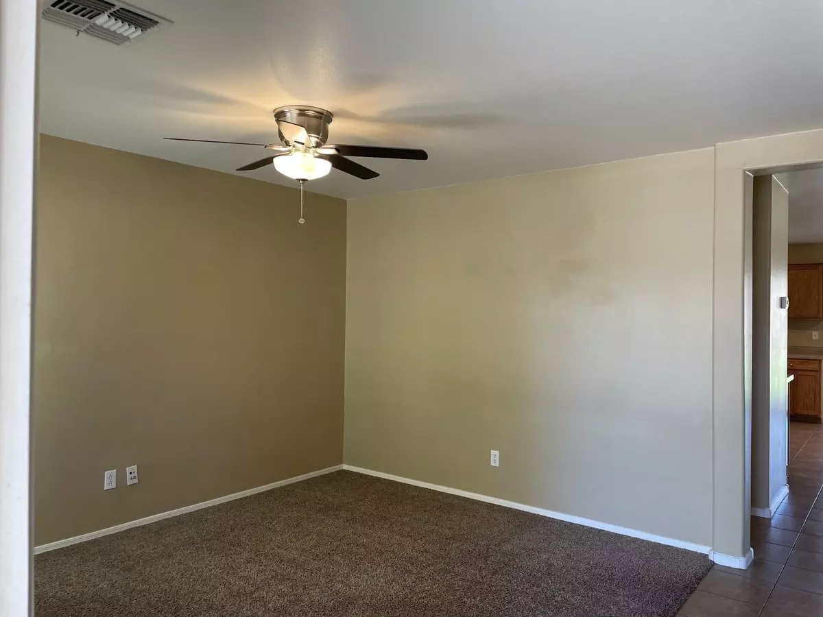 17706 W Maya Way photo 3