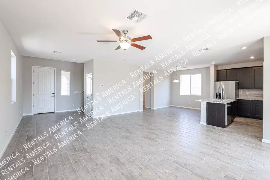 17337 W Daley Ln photo 5