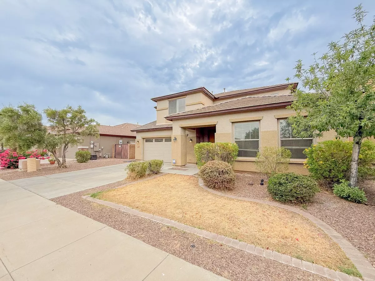 17647 W Rimrock St Surprise, AZ 85388 photo 2