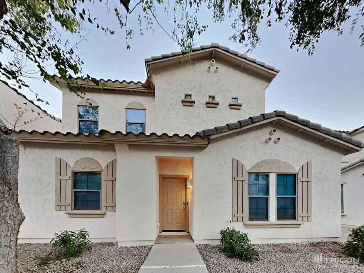 17750 West Banff Lane, Surprise, AZ 85388 photo 3