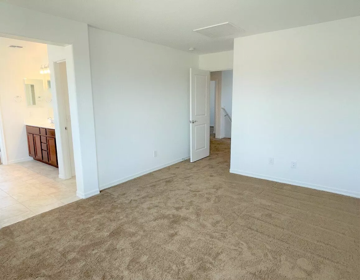 4Bd 2.5ba Brand New Surprise Home W/ Community Pool! photo 4