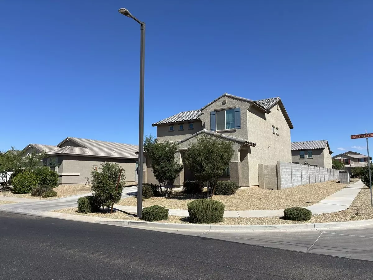 17540 W Country Club Terrace Surprise, AZ 85387 photo 3