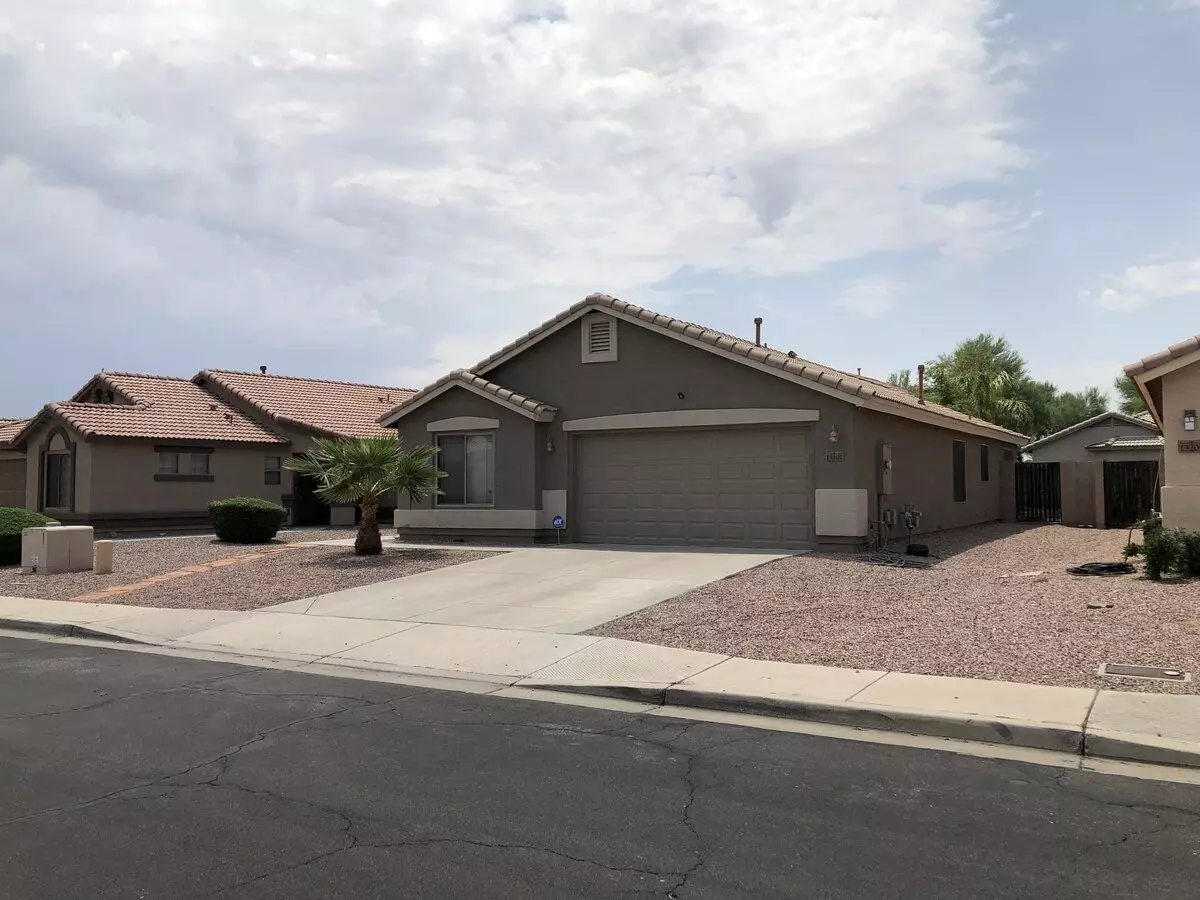 13217 W Mauna Loa Ln Surprise, AZ 85379 photo 2