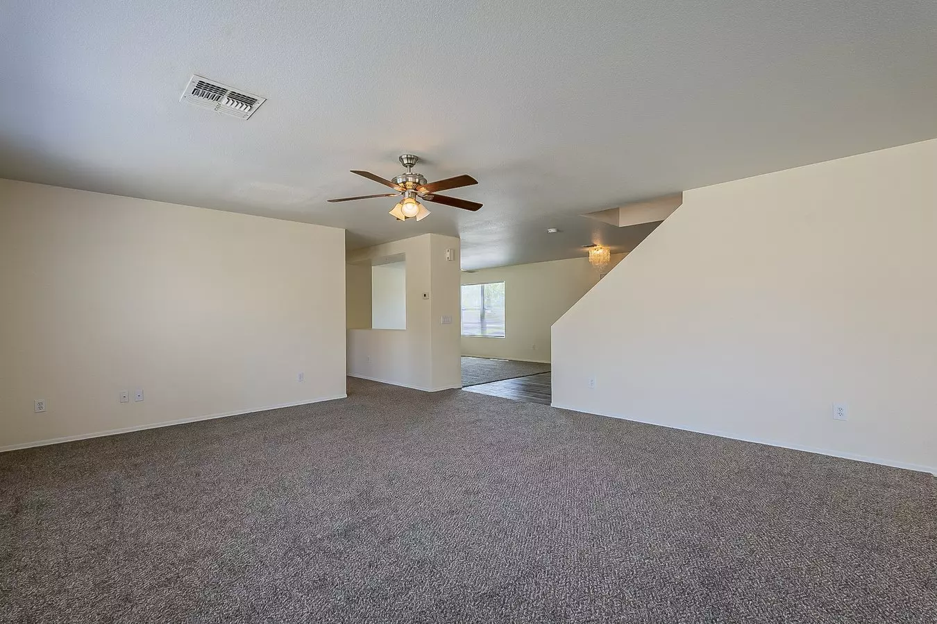 15554 W Gelding Dr photo 4