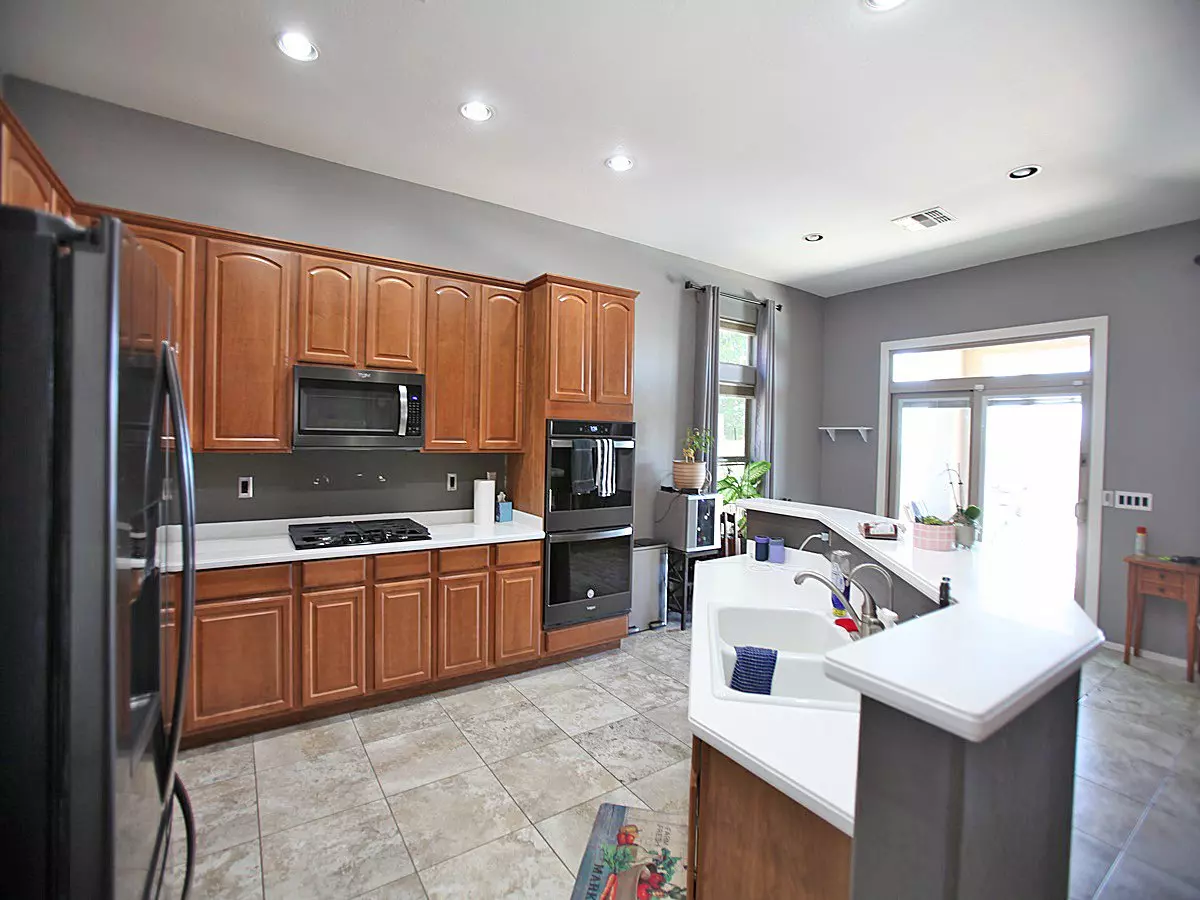 26134 N Desert Mesa Dr photo 2
