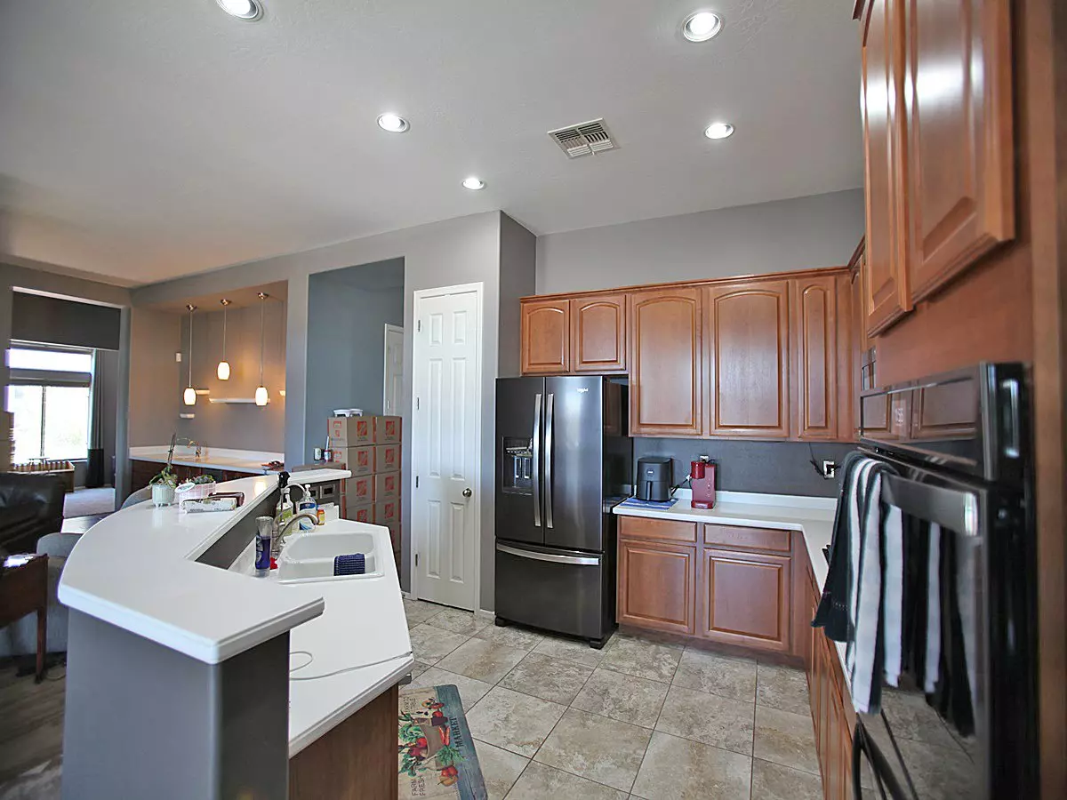 26134 N Desert Mesa Dr photo 3