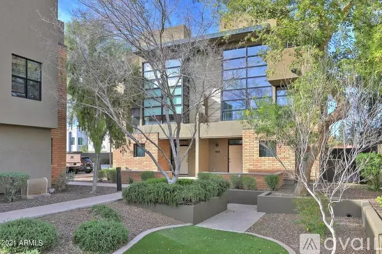 1300 W Fifth Street photo 5