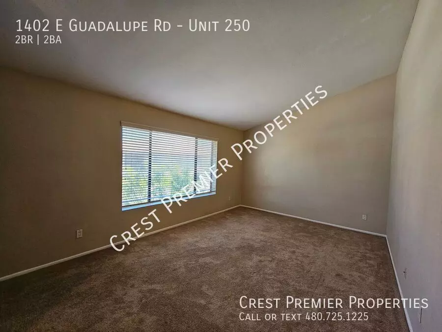 1402 E Guadalupe Rd photo 5
